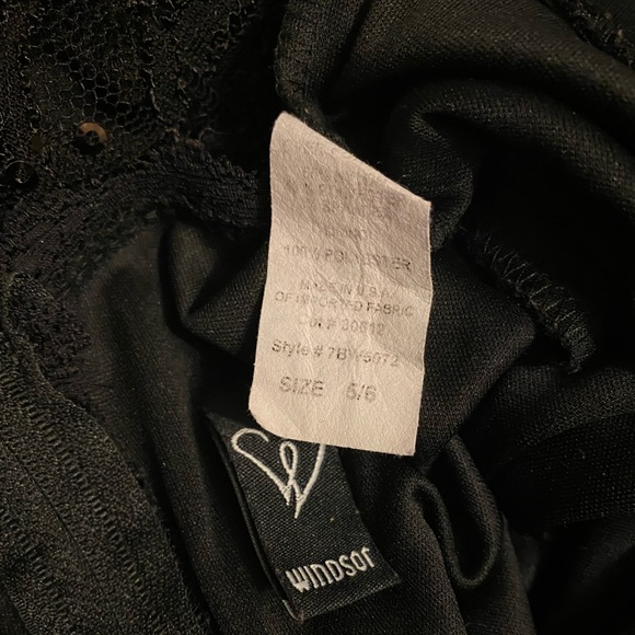 Knee high black sequin backless dress - Picture 5 of 9